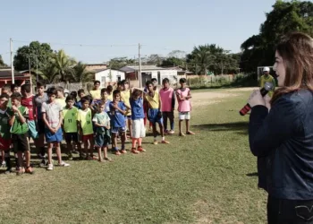 Governadora falou aos participantes do campeonato. (Foto: Secom Acre)