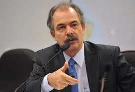 Governo vai esperar decisão do Senado sobre reajuste de aposentadorias
