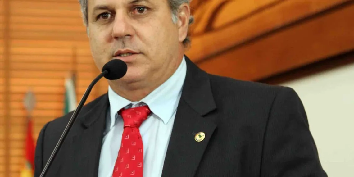 “Faço a defesa e não me preocupo com o desgaste, pois acredito neste projeto”, diz Lourival Marques