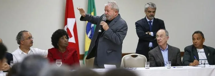 Ex-presidente Lula pede Partido dos Trabalhadores permaneça unido em defesa do governo