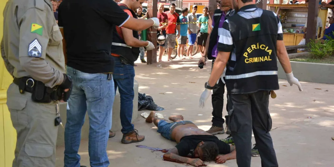 Presidiário em condicional é executado a tiros ao sair da Igreja