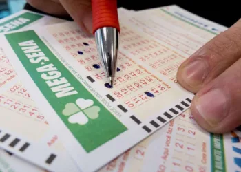 Mega-Sena paga R$ 3 milhões neste sábado, 11