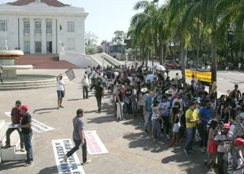 Conselho de Diretores de Escolas Públicas pedem retomada de negociações com professores