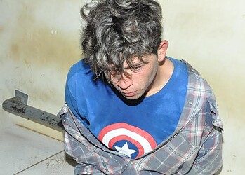 Homem assalta dona de casa com arma de brinquedo