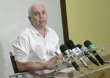 Secretário afirma que alunos estão sendo prejudicados. (Foto: Odair Leal/ A GAZETA)