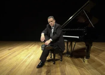 Pianista Miguel Proença apresenta a sétima edição do “Piano Brasil”