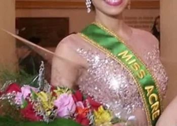 Maxine Santos, 20 anos, 1,80m de
altura, estudante de nutrição. (Foto : Cedida)