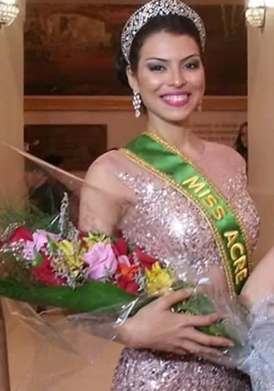Maxine Santos, 20 anos, 1,80m de
altura, estudante de nutrição. (Foto : Cedida)