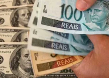 Após aumento do dólar, população acreana opta por rotas nacionais