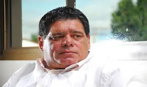 Após passar mal durante viagem, Flaviano Melo recupera-se em hospital no Rio de Janeiro