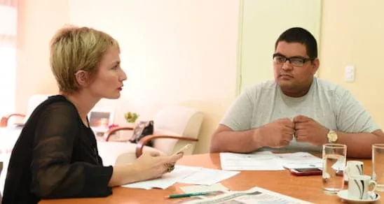 Presidente do Sinjac em reunião com a secretária de Comunicação. (Foto: Agência Acre)