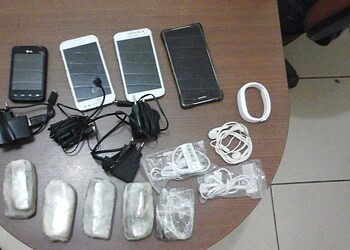 Agente penitenciário é preso com drogas dentro de presídio