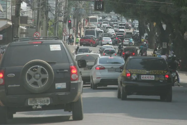 População reclama da falta de agentes de trânsito durante apagão