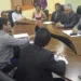 Deputados receberam os moradores da comunidade Campo Alegre, em Capixaba. (Foto: Cedida)