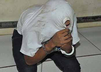 Homem rendeu estudantes e roubou celulares e carro