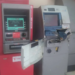 Criminosos não conseguiram obter o dinheiro da máquina e fugiram rapidamente do local. (Foto: Divulgação)