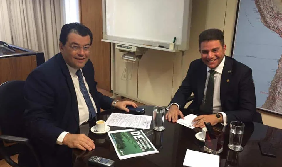 Ministro garante a Gladson Cameli universalização do ‘Programa Luz para Todos’ para o Acre até 2018