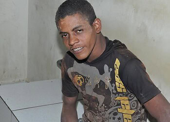 Homem tenta roubar caixa de fruta no Ceasa para trocar por drogas