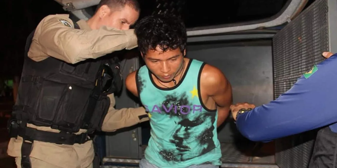 Peruano é preso com cinco quilos de cocaína
