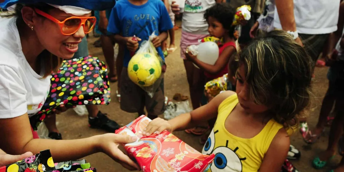 Projeto Criança Feliz arrecada doações para bazar solidário