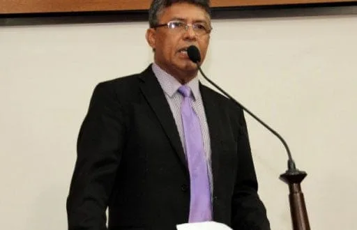 Deputado pede apoio da bancada federal e senadores. (Foto: Agência Aleac)