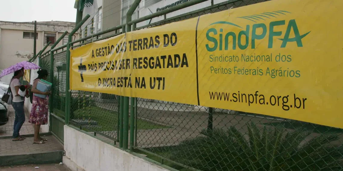 Servidores do Incra no Acre aguardam reunião em Brasília para definir greve