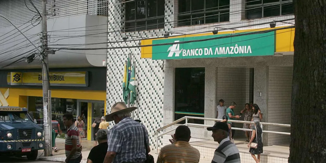 Atenção para funcionamento de repartições públicas e privadas durante feriado prolongado
