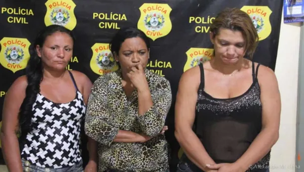 Três mulheres e um homem são presos por furto na fronteira