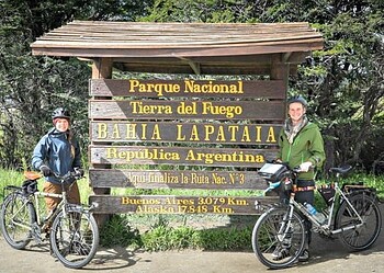 Delegado afirma que motorista agiu com imprudência ao atropelar casal sueco