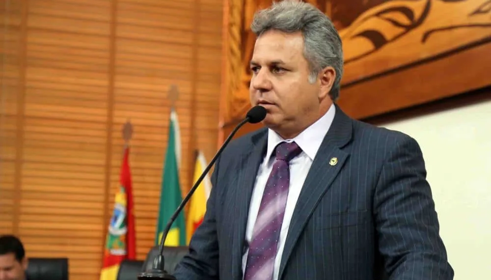 Lourival Marques desmente a denúncia de irregularidades com licenças ambientais