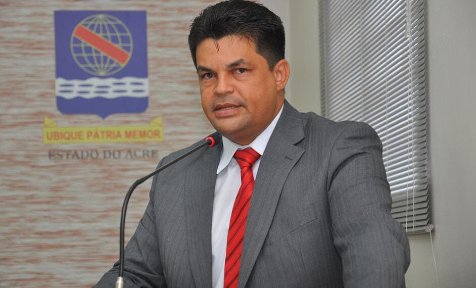 Vereador Manuel Marcos preside a Comissão da Câmara. (Foto: Agência Aleac)