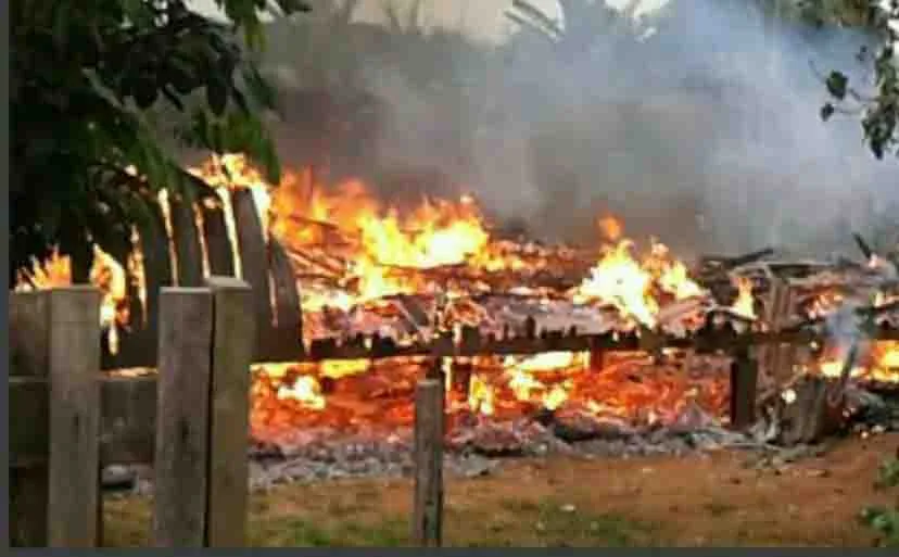 Incêndio foi motivado por vingança, diz a polícia