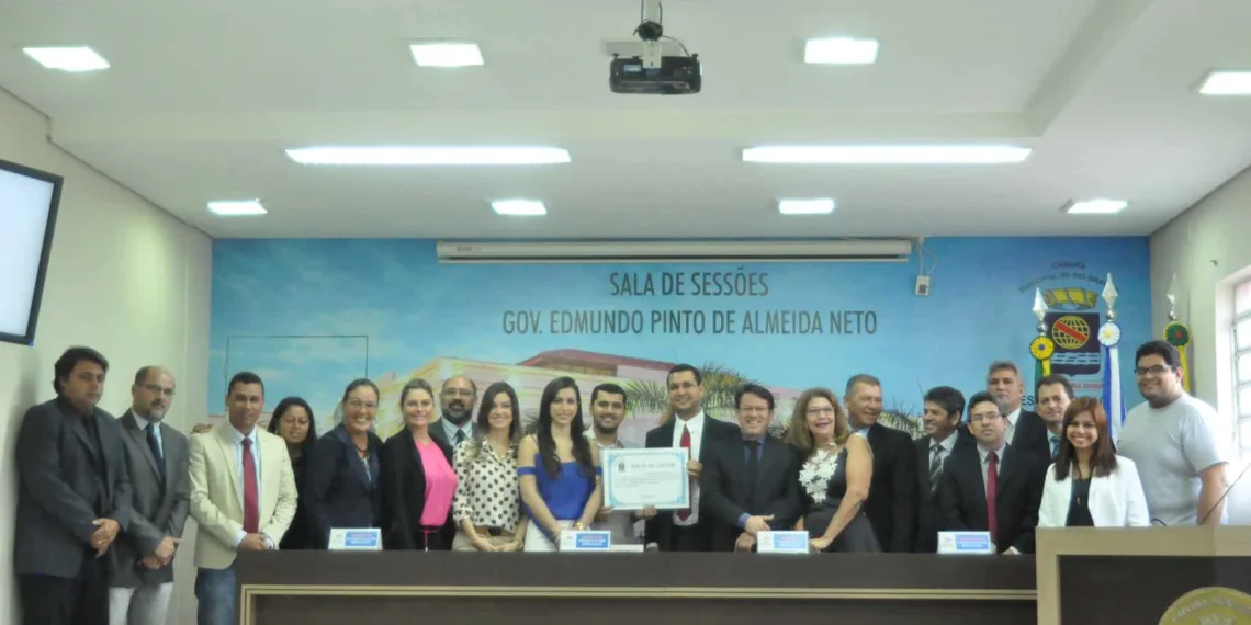 Câmara de Vereadores homenageia Jornal A GAZETA pelos seus 30 anos