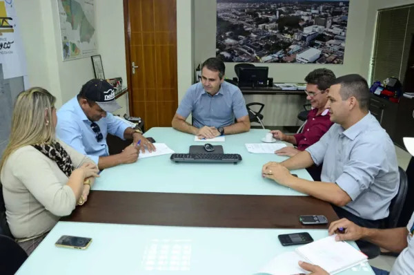 Prefeito regulamenta atividade do moto-frete e motoboy na capital