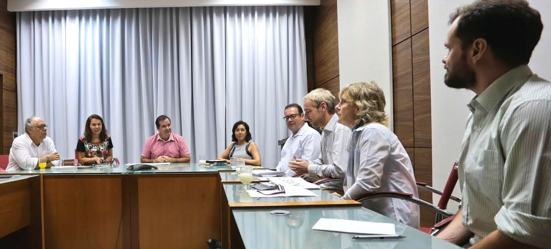 Tião Viana apresentou modelo de desenvolvimento econômico sustentável do Acre. (Foto: Gleilson Miranda/Secom)
