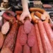 Supermercados acreditam que vendas de carnes processadas podem cair