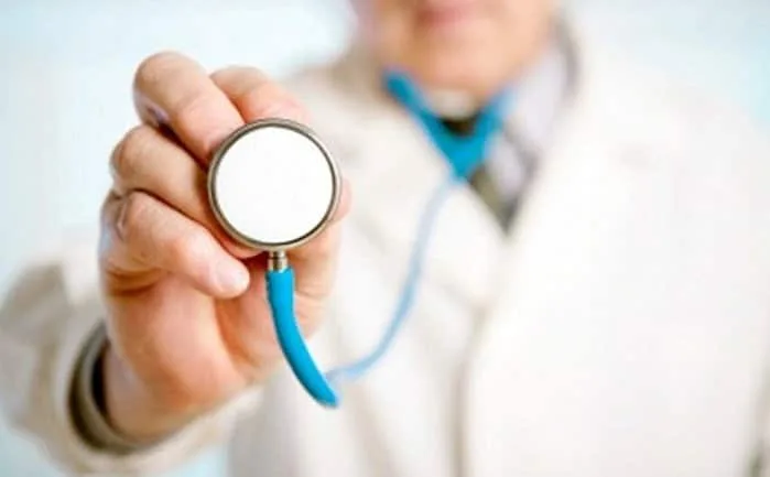 Coronavírus: publicado edital para contratação de 5,8 mil médicos