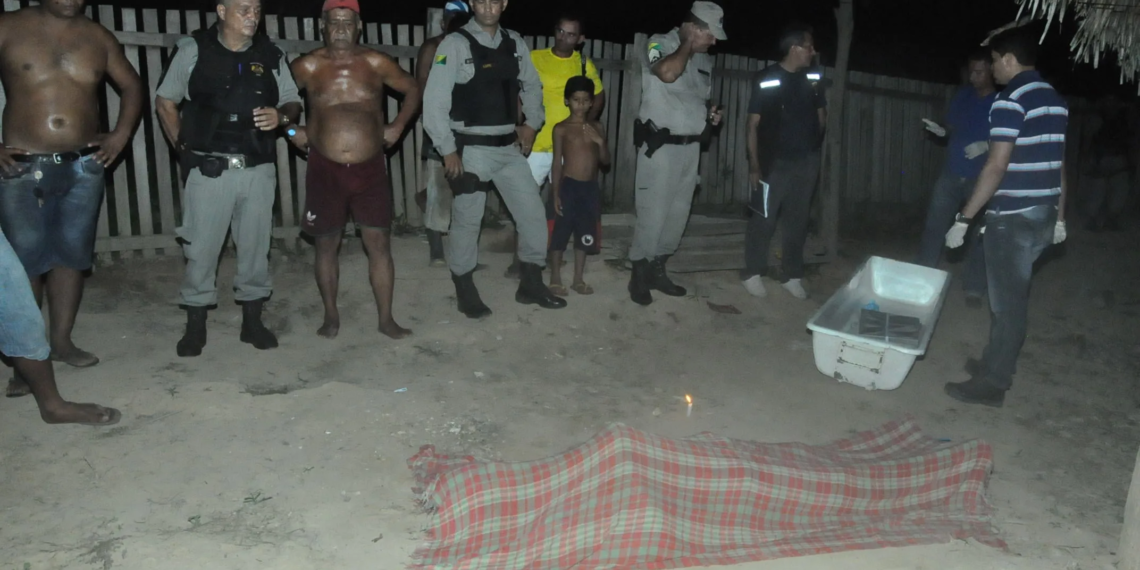 Homem é eletrocutado ao tentar fazer “gato” em residência