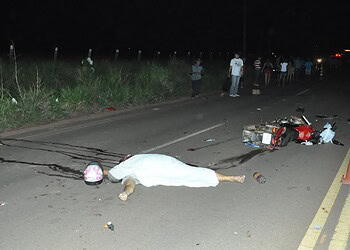Acidente na AC 40 mata uma pessoa e deixa outra gravemente ferida