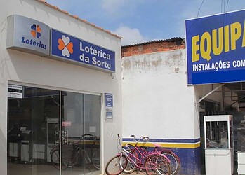 Bando arromba parede de Casa Lotérica e rouba mais de R$ 90 mil