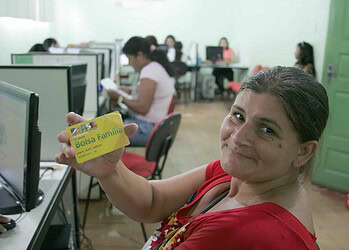 Caso o recurso do Bolsa Família seja reduzido, mais de 9,3 mil famílias voltariam para a miséria no Acre em 2016