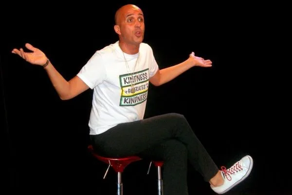 André Rangel apresenta ‘Gargalhadas’ nesta quinta-feira, 19