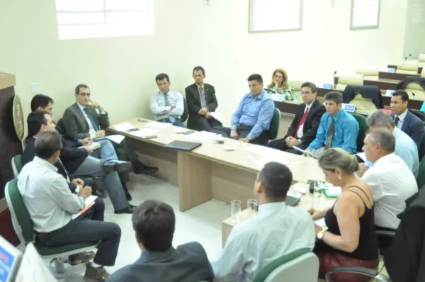 Vereadores, MP, RBTrans e conselho tarifário se reúnem para debater Tac da tarifa do transporte coletivo