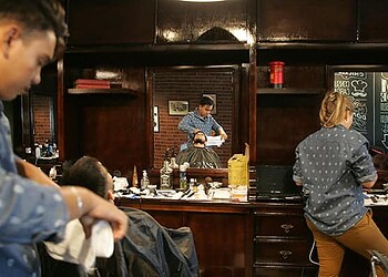 Barbearia Dom Bigode traz também um bar com 22 opções de cervejas importadas. (Foto: Odair Leal/ A GAZETA)