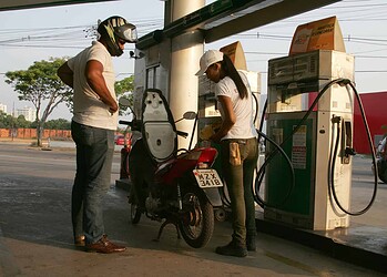 “Seria muito bom se os postos de gasolina fizessem uma promoção neste final de ano”, sugere motorista