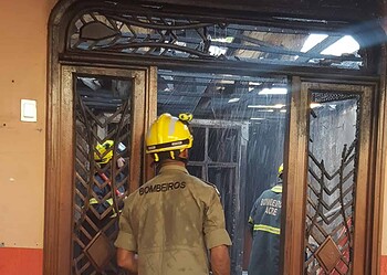 Até o momento, o Corpo de Bombeiros ainda não sabe o que teria causado o incêndio