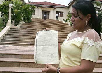 Avó reclama do atendimento em hospital do interior. (Foto: Odair Lea/ A GAZETA)