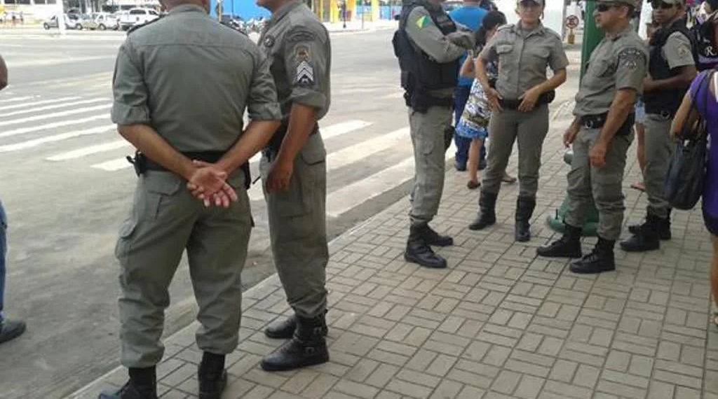 A operação visa garantir a segurança dos comerciante e clientes durante o final de ano