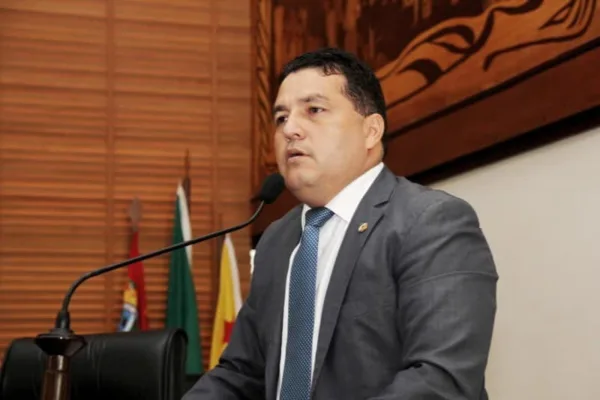 Eber Machado destaca possível candidatura à prefeitura de Rio Branco nas eleições 2016