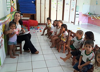 Pedagoga Mirian Braga utiliza os métodos de confiança e respeito para conseguir bons resultados com os alunos